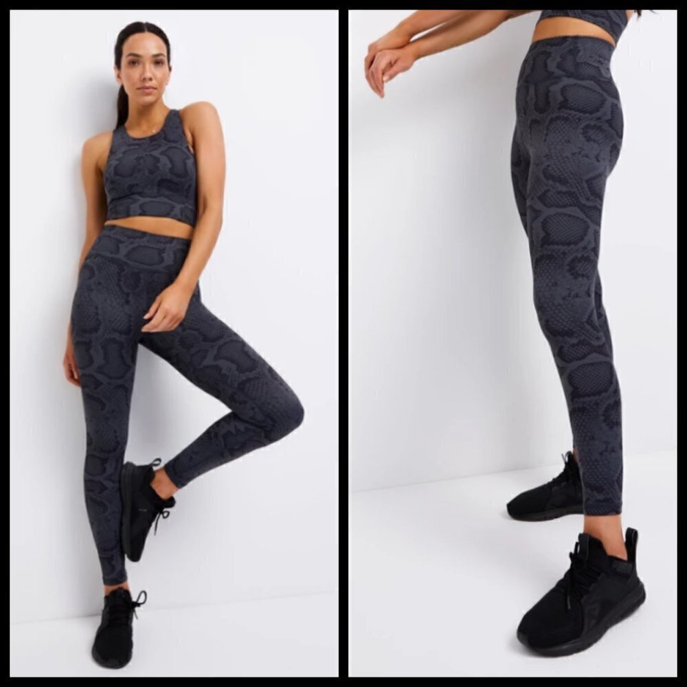 💕ALL FENIX💕 Snakeskin 7/8 Leggings Navy XS NWT